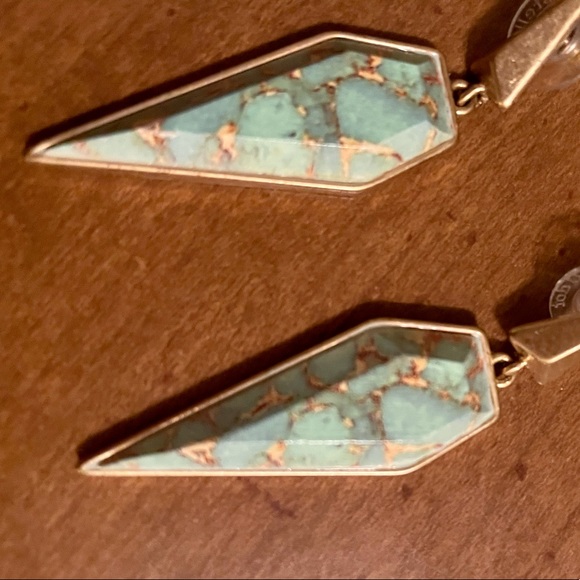 Winona drop earrings - Picture 2 of 5